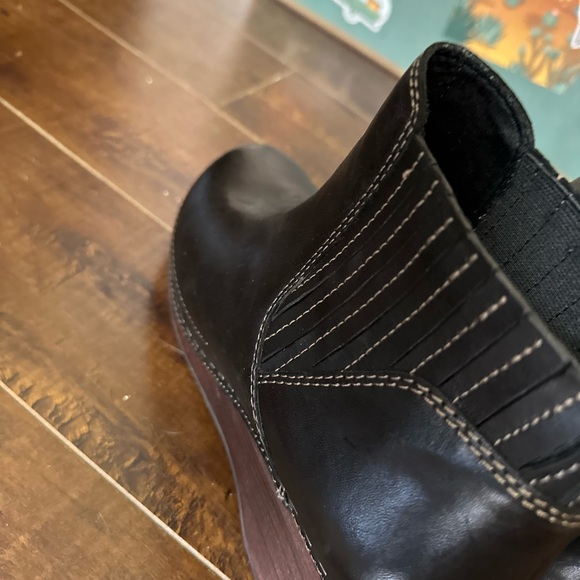 Kelsi Dagger booties - Picture 9 of 10